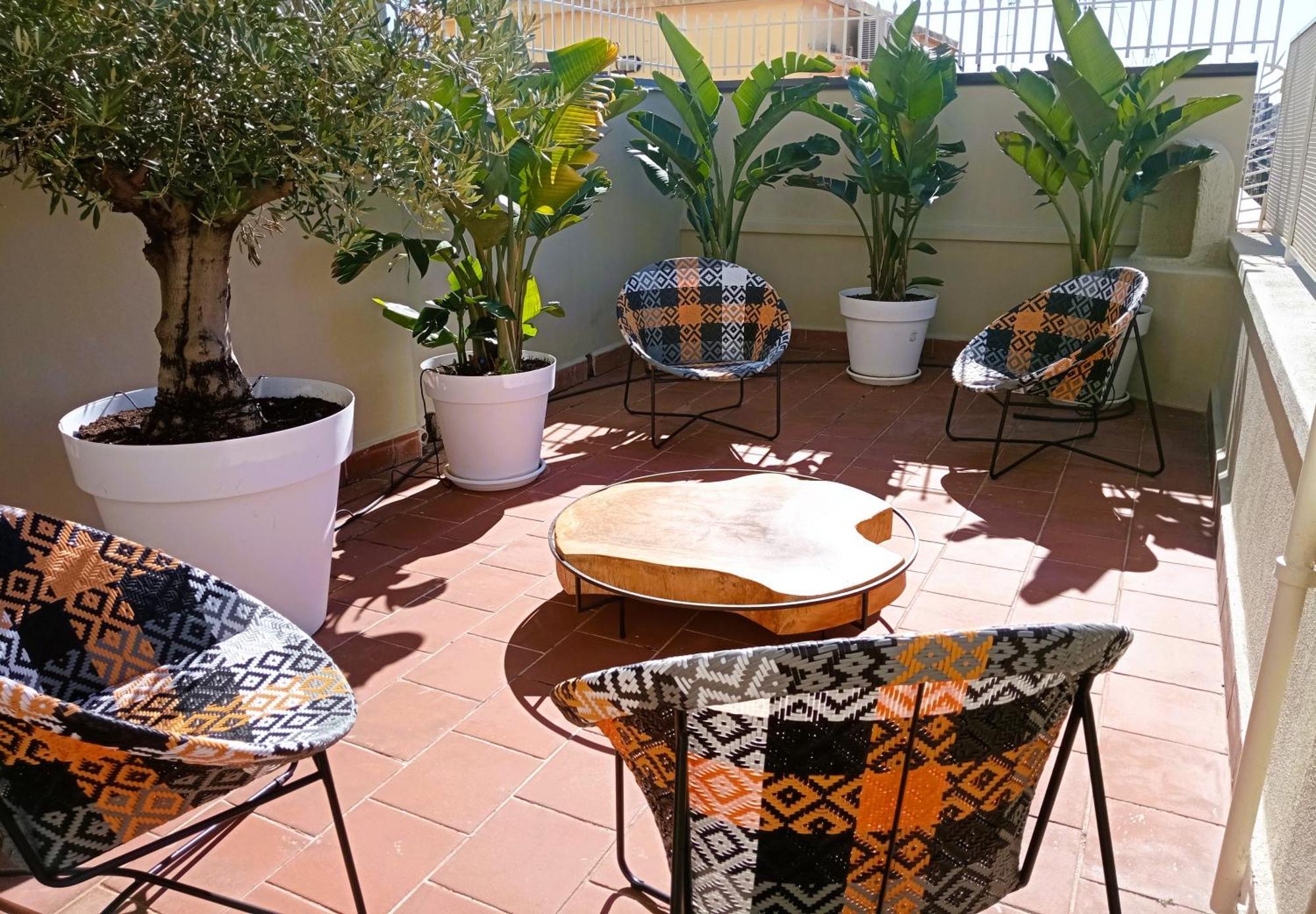Mile Hotel Bari Exterior photo